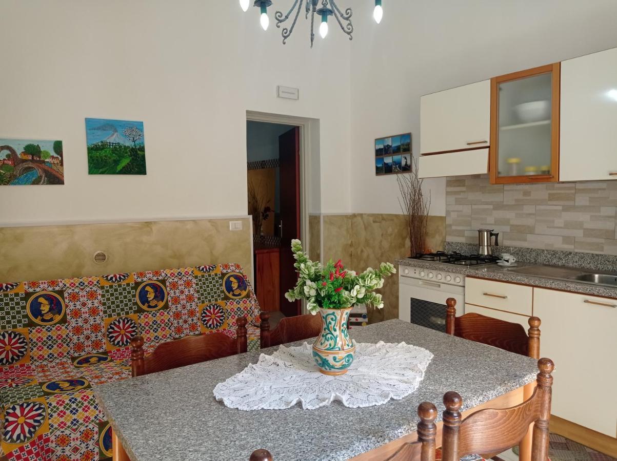 Mary Home - Casa Vacanza ตาออร์มินา ภายนอก รูปภาพ